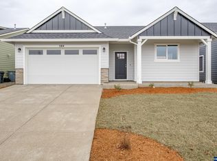 584 NE Evergreen Ave, Dallas, OR