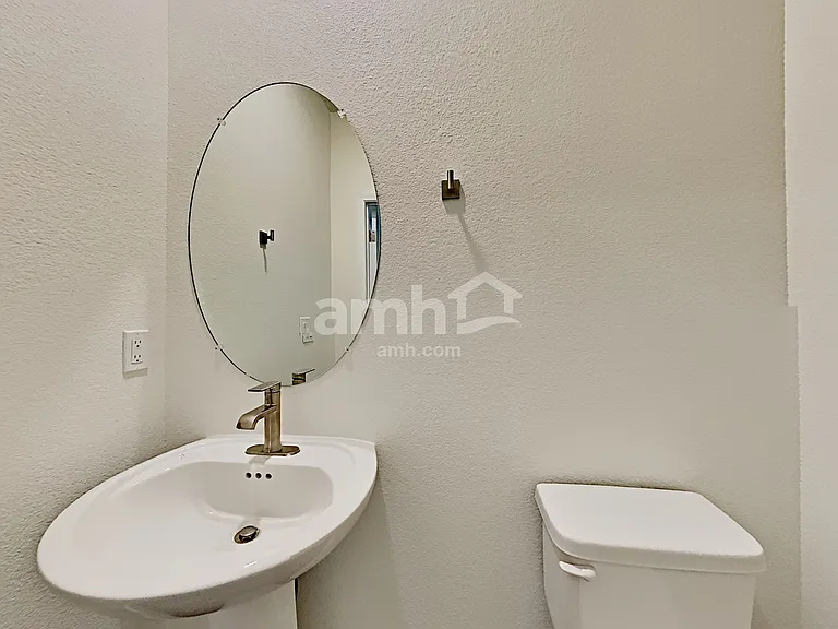 5321 Klinker Brick St — Photo 6