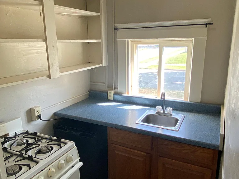 1605 N Madison St #1 — Photo 3
