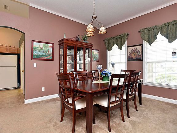 Gracious formal dining