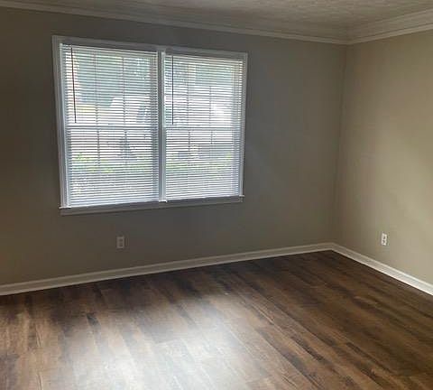 4th image of 174 Scarlet Way