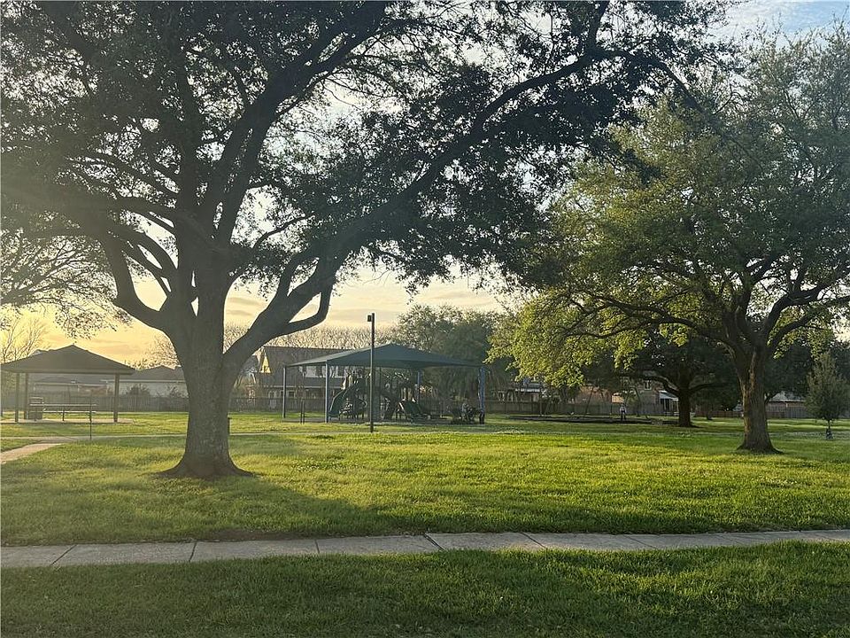 2nd image of LOT 137 W Saint Ann Dr