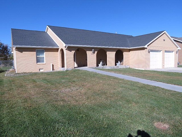 1st image of 1170 Doerr Ave