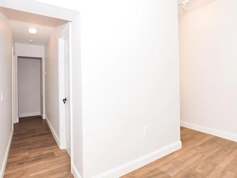 3764 NE Sandra Dr — Photo 13
