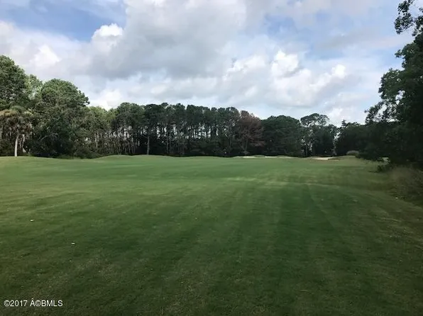 43 Dolphin Point Ln, Hilton Head Island, SC 29926