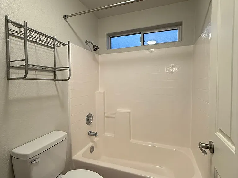 3346 Fountain Palm Dr — Photo 22