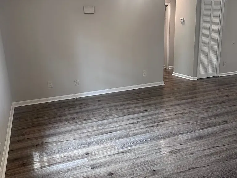 Carrington Woods Apartments — Photo 6