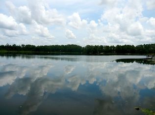 263 Riley Lake Dr, Hawthorne, FL 32640