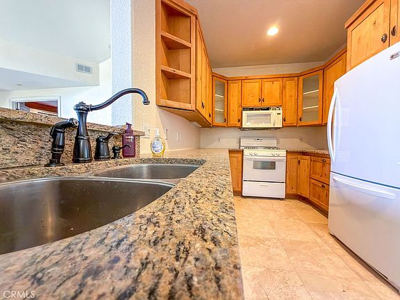 5th image of 1216 Leisure Ln