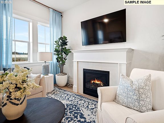 4th image of 18304 SW Weeks Way