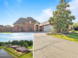 307 Travailleur Rd, Lafayette, LA 70506