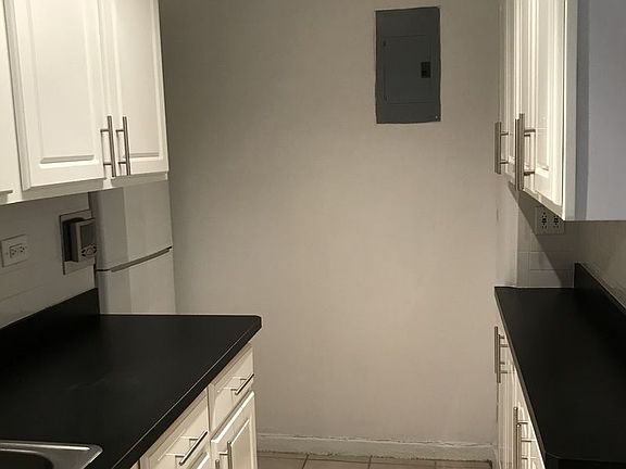 5th image of 350 W 55th St APT 3E