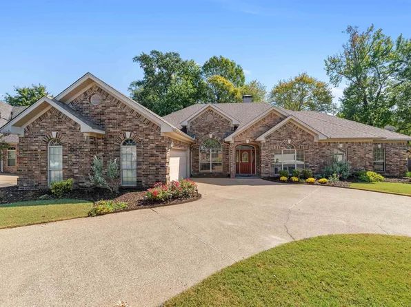 194 Deauville Dr, Maumelle, AR 72113