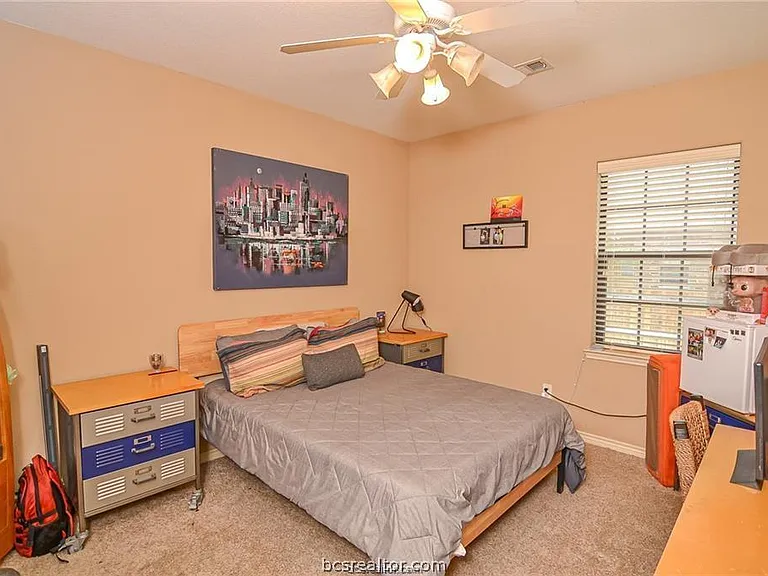 3221 Sergeant Dr — Photo 7