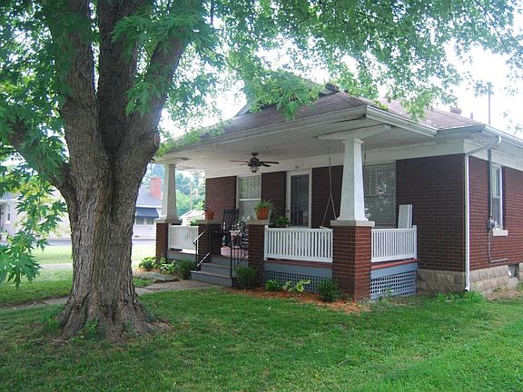 2nd image of 208 Sherman Ave