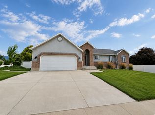 198 E Dakota Dr, Springville, UT 84663