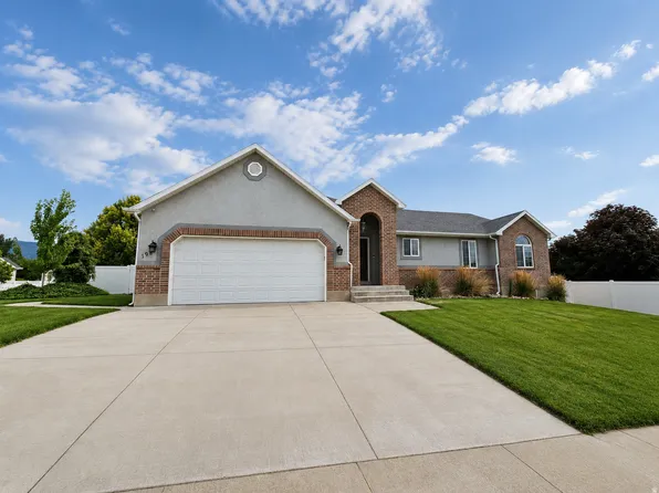 198 E Dakota Dr, Springville, UT 84663