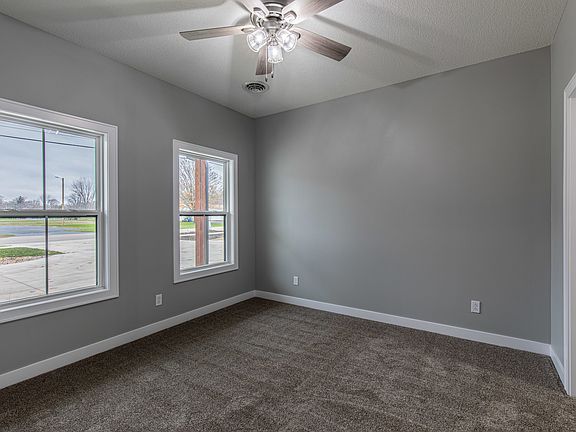 4th image of 1015 S 6th St #1