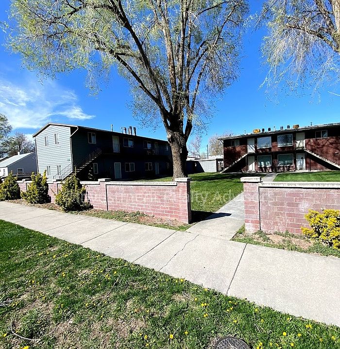 1st image of 541 Dexter St W #541