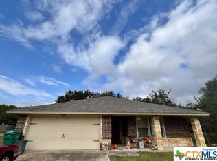106 Owl Rd, Victoria, TX 77905