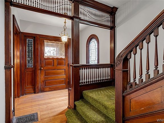 5th image of 49 Park St
