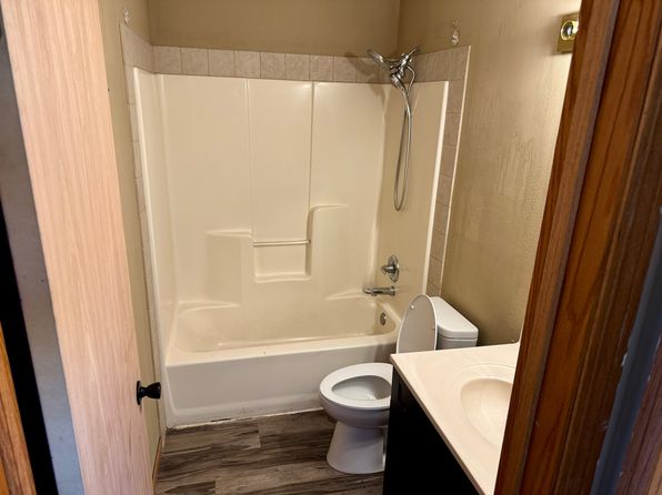 174 Main St #2B