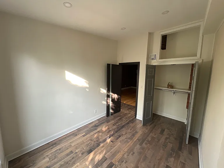1409 Jefferson Ave #2C — Photo 10
