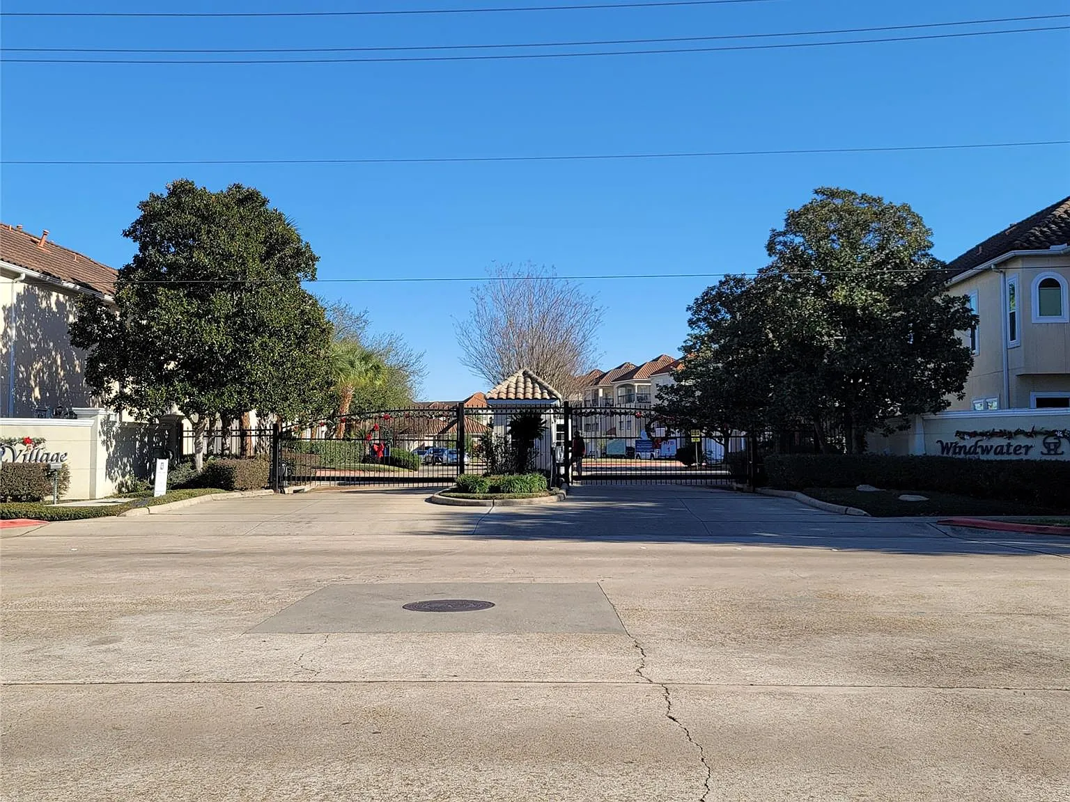 3 bed, 2.5 bath, 1848 sqft, $2,600 — Photo 2