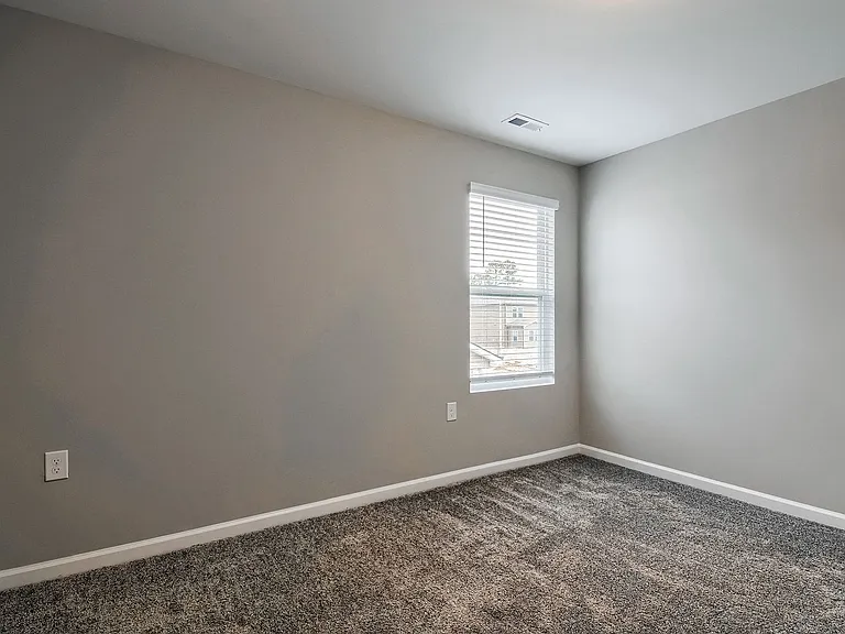 3917 Eccles Ln — Photo 12