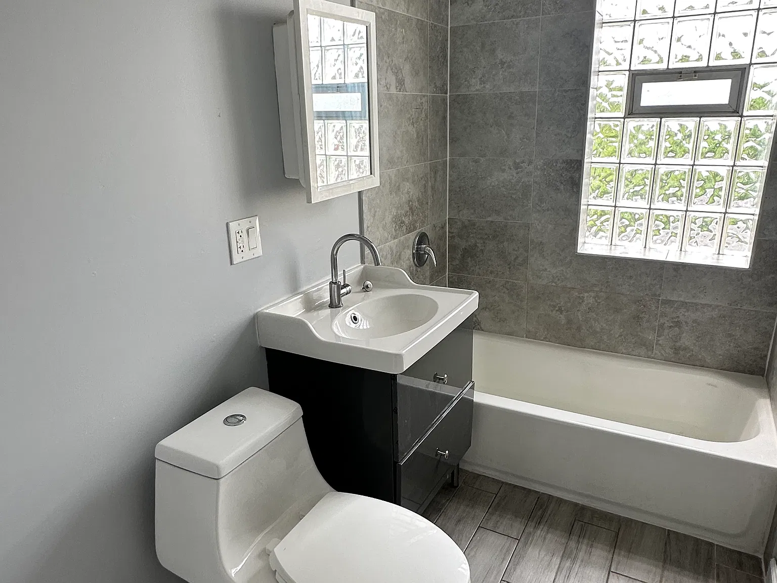 2 bed, 780 sqft, $1,450 — Photo 3