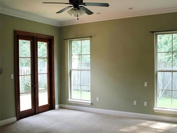 3rd image of 19238 Country Club Ln