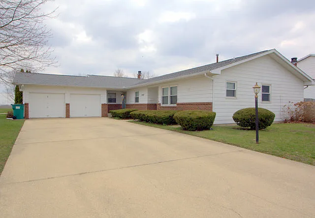 2507 Myers Ct photo 1