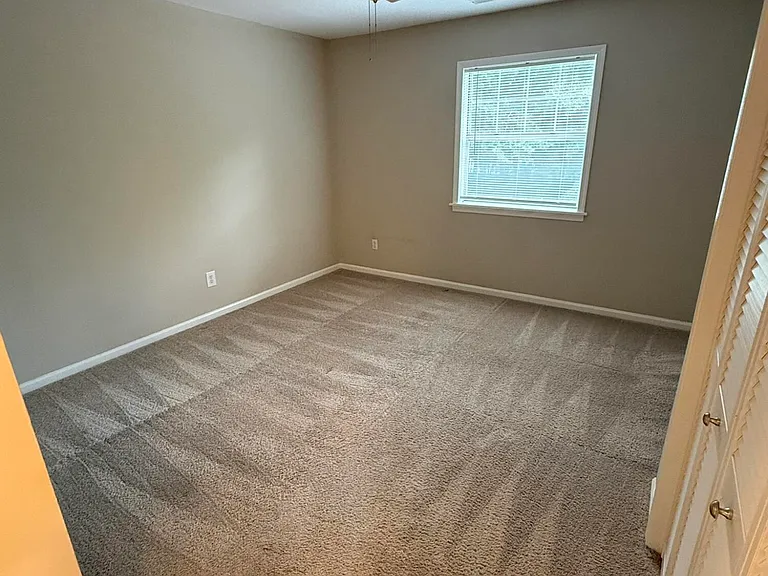 109 Scott Ln #109 — Photo 6