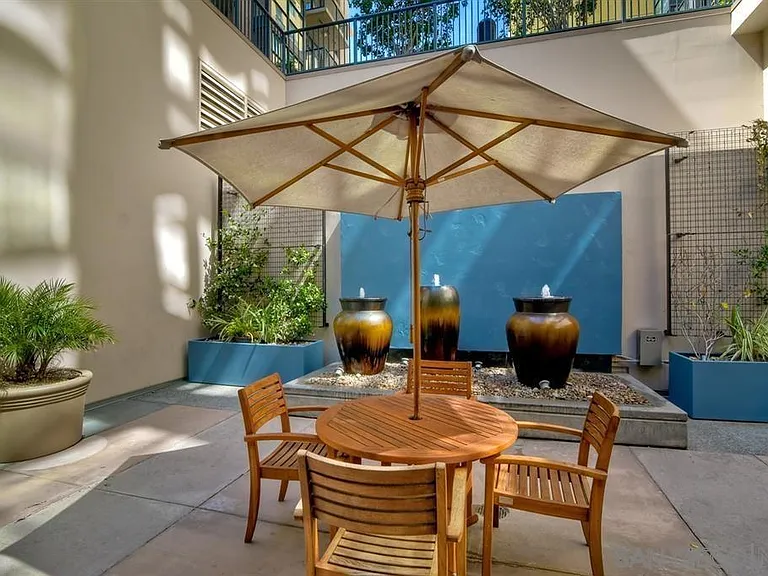 Community Patio 1