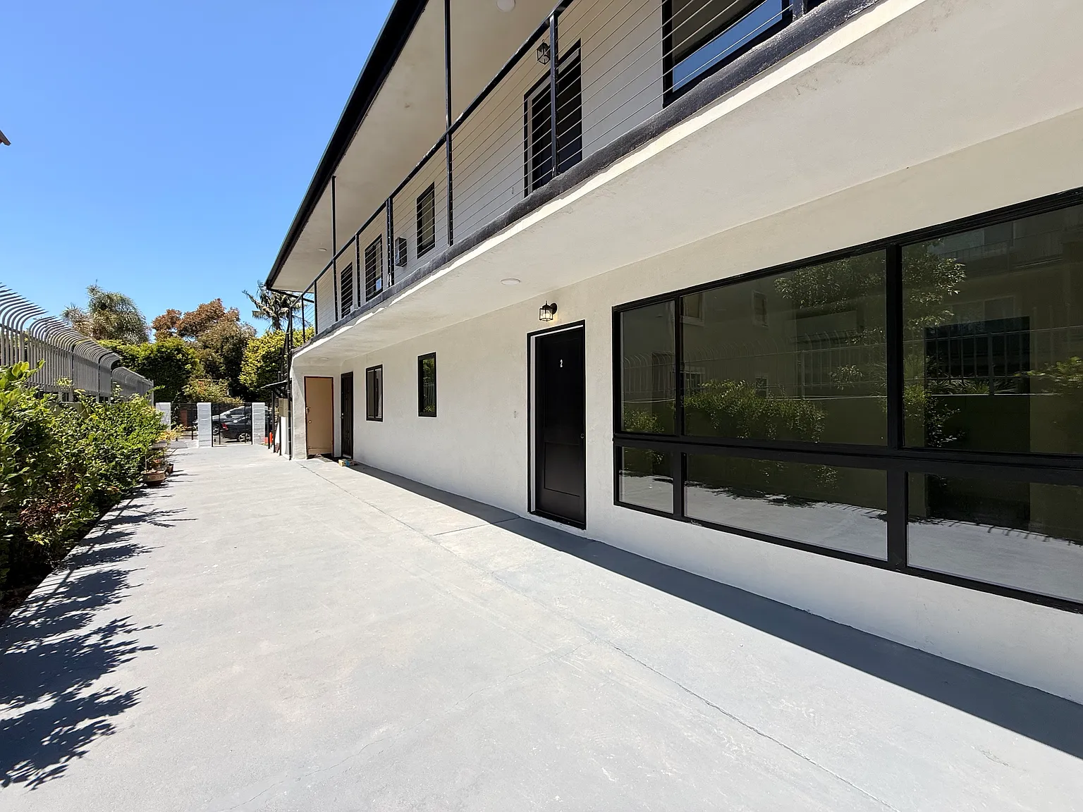 2 bed, $4,500 — Photo 2
