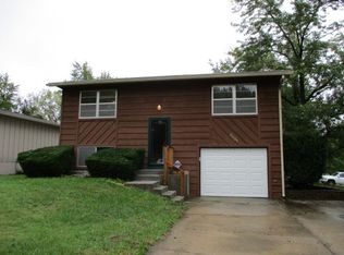 3631 SW Cambridge Ter, Topeka, KS 66610