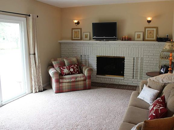 2nd image of 55129 Belle Rose Dr