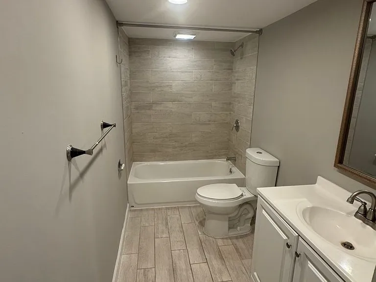 375 Plum Creek Dr #402 — Photo 2