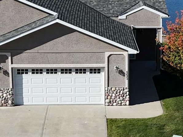 159 E Westlake Bay, Strathmore, AB T1P 1X9