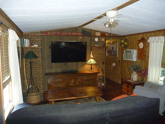 4th image of 49 Circle Drive