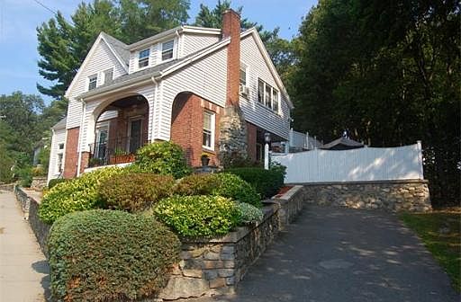 2nd image of 101 Fells Ave