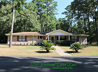125 Westwood Dr E, Trinity, TX 75862