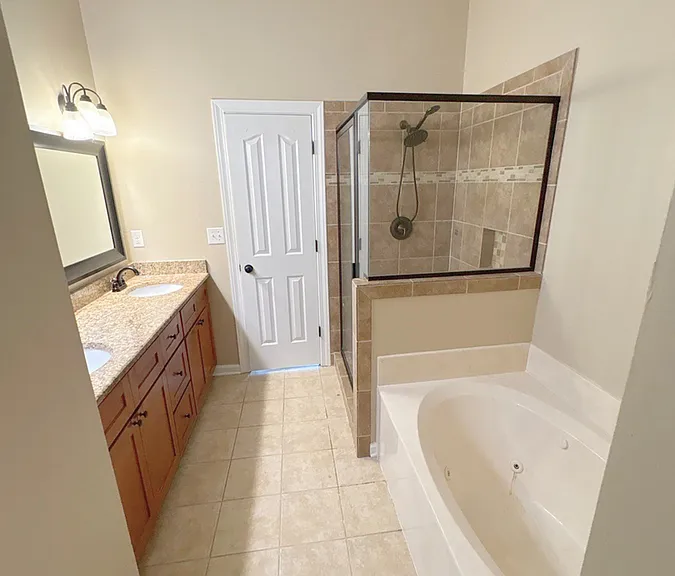 9456 Club Walk Ct — Photo 11