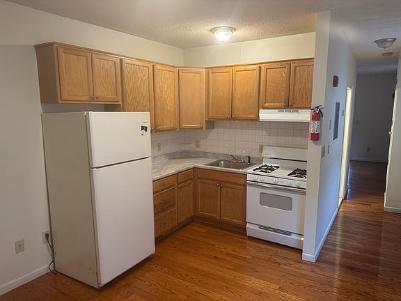 2nd image of 115-117 S 4th St APT 8
