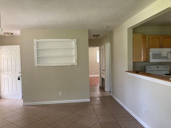 5th image of 105 18th Ave