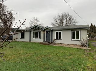 1379 Sunset Ln, Sutherlin, OR 97479