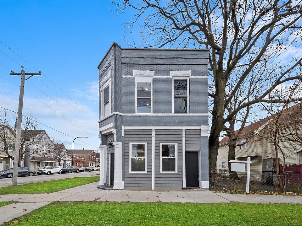 1st image of 4901 W 29th Pl