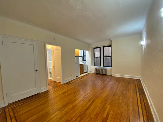Rented by Tapestry Real Estate of Queens | media 22