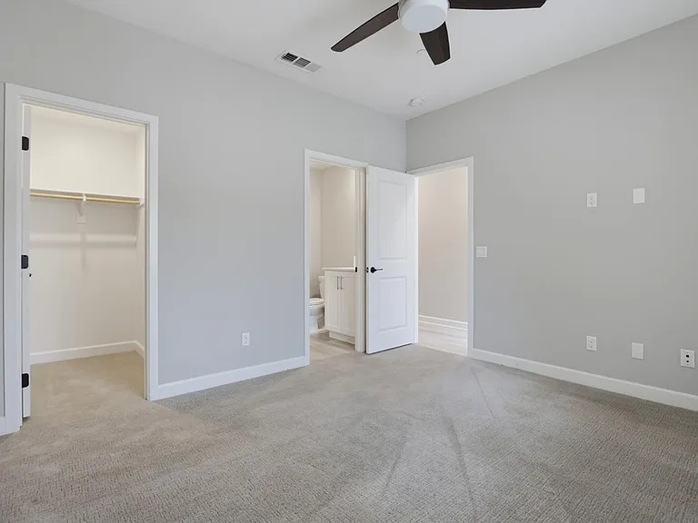 1577 Castillo #8 — Photo 35
