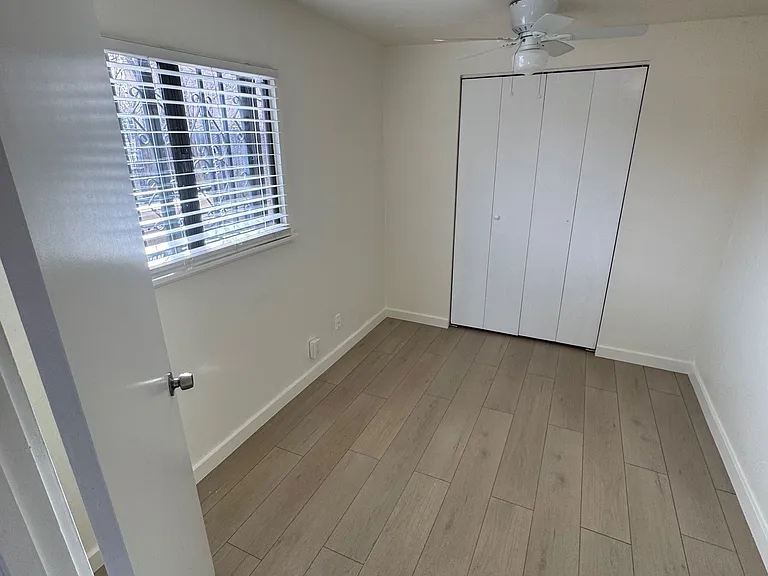 1812 Mann St #3 — Photo 5